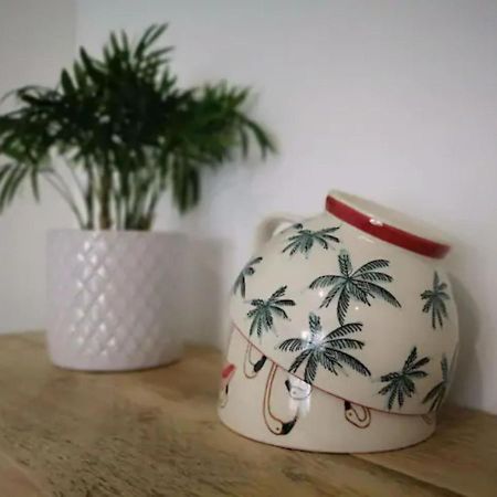 The Little House, Boutique Home Near The Sea 치체스터 외부 사진